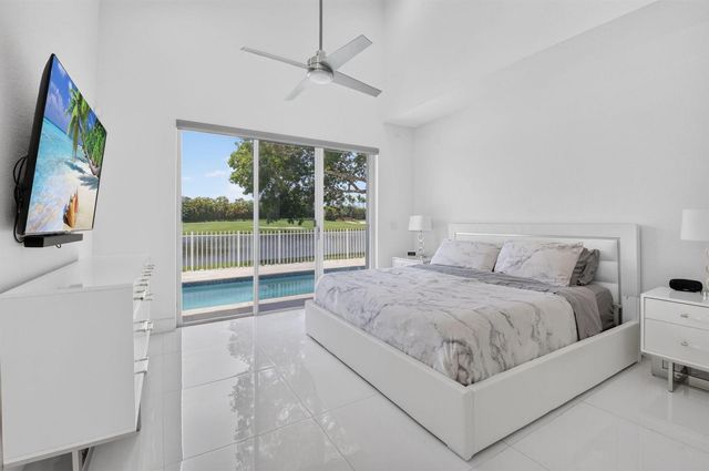 5835 NW 42nd Terrace, Boca Raton, FL 33496
