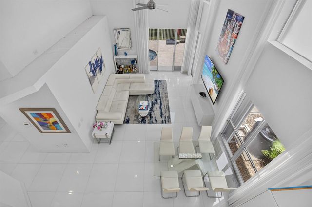5835 NW 42nd Terrace, Boca Raton, FL 33496
