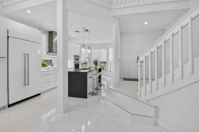 5835 NW 42nd Terrace, Boca Raton, FL 33496