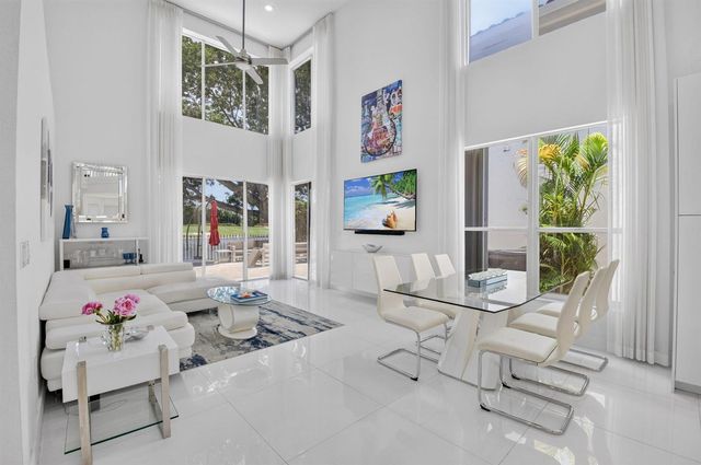 5835 NW 42nd Terrace, Boca Raton, FL 33496