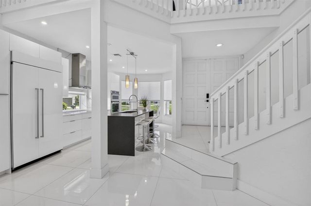 5835 NW 42nd Terrace, Boca Raton, FL 33496