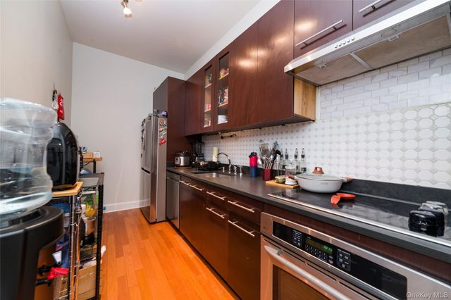 25 Leroy Place 501, New Rochelle, NY 10805