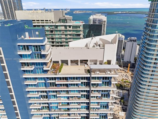 60 SW 13th St 4414, Miami, FL 33130