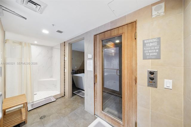 60 SW 13th St 4414, Miami, FL 33130