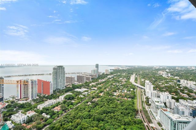 60 SW 13th St 4414, Miami, FL 33130