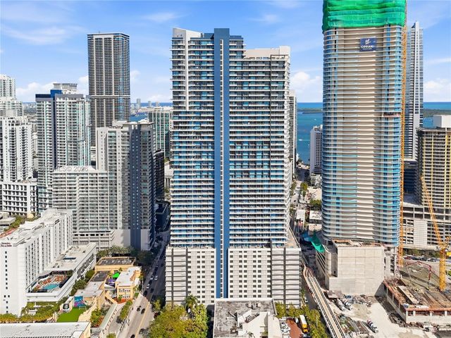 60 SW 13th St 4414, Miami, FL 33130