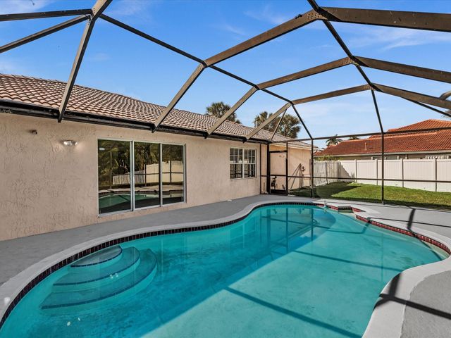 13400 NW 5th Ct, Plantation, FL 33325