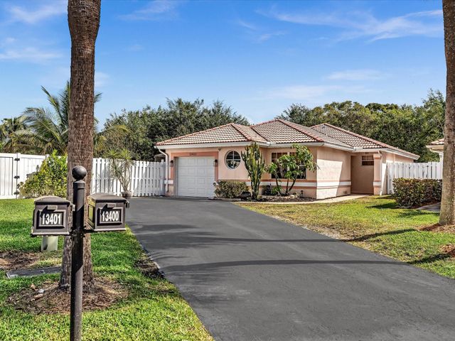 13400 NW 5th Ct, Plantation, FL 33325