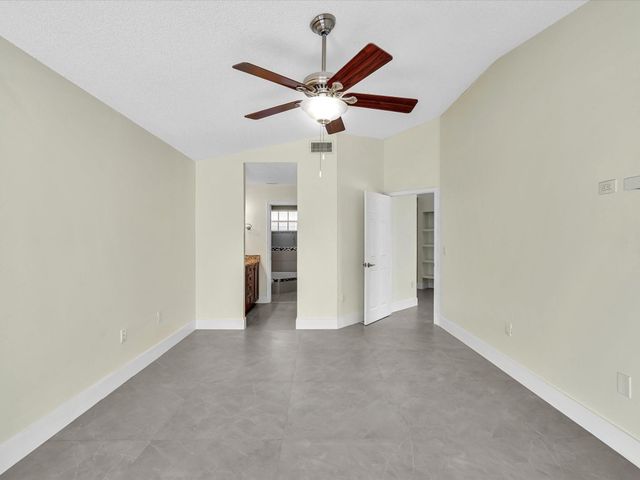 13400 NW 5th Ct, Plantation, FL 33325