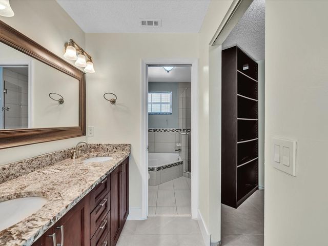 13400 NW 5th Ct, Plantation, FL 33325