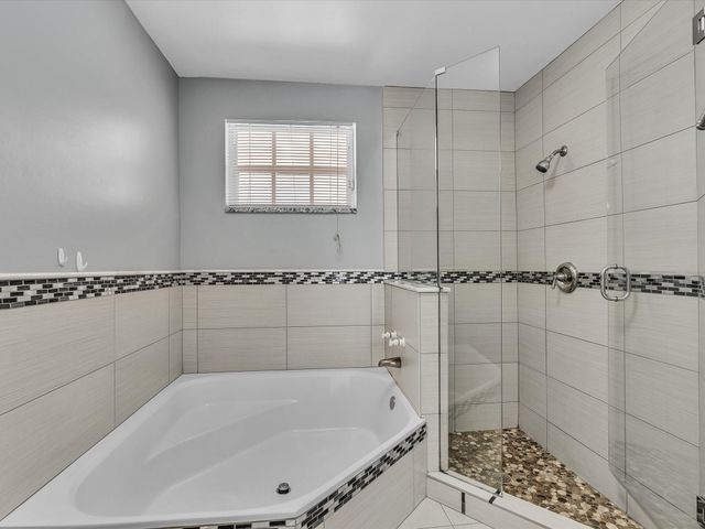 13400 NW 5th Ct, Plantation, FL 33325