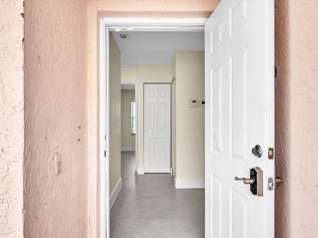 13400 NW 5th Ct, Plantation, FL 33325