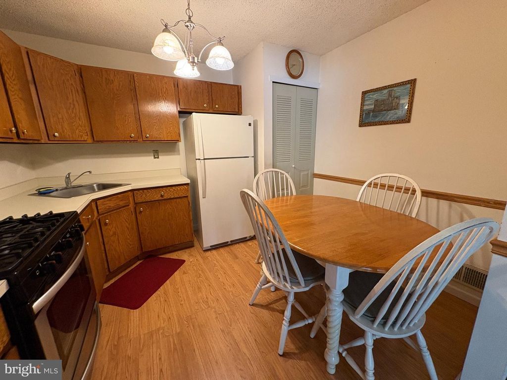 32 VERSAILLES CT, HAMILTON, NJ 08619 — photo 5
