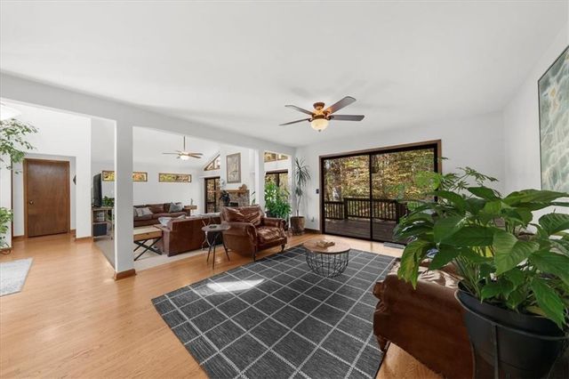 4274 Loch Highland NE Parkway, Roswell, GA 30075