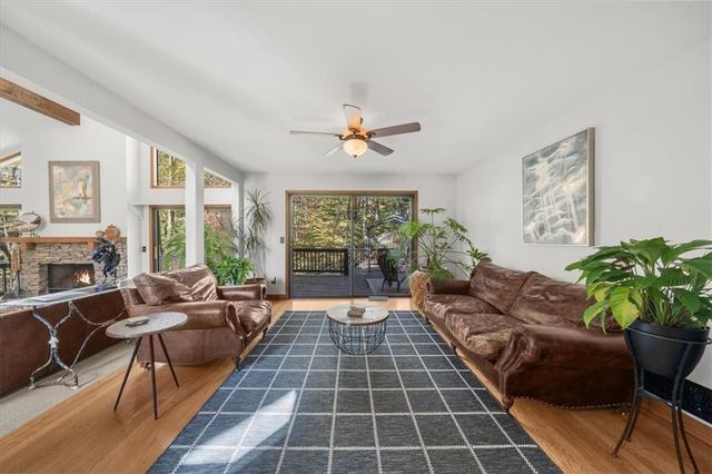 4274 Loch Highland NE Parkway, Roswell, GA 30075