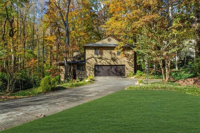 4274 Loch Highland NE Parkway, Roswell, GA 30075