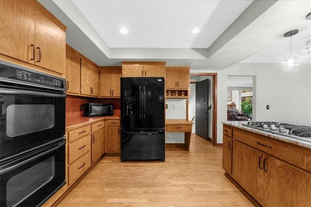 4274 Loch Highland NE Parkway, Roswell, GA 30075