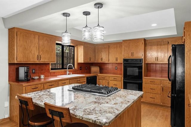 4274 Loch Highland NE Parkway, Roswell, GA 30075