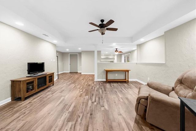 4274 Loch Highland NE Parkway, Roswell, GA 30075