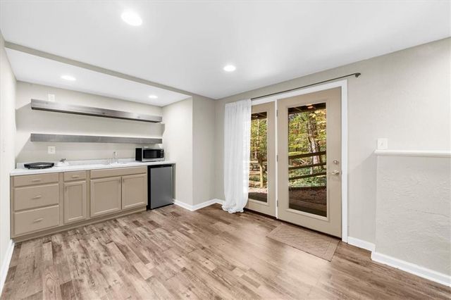 4274 Loch Highland NE Parkway, Roswell, GA 30075