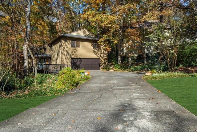 4274 Loch Highland NE Parkway, Roswell, GA 30075