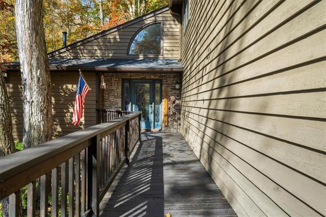 4274 Loch Highland NE Parkway, Roswell, GA 30075