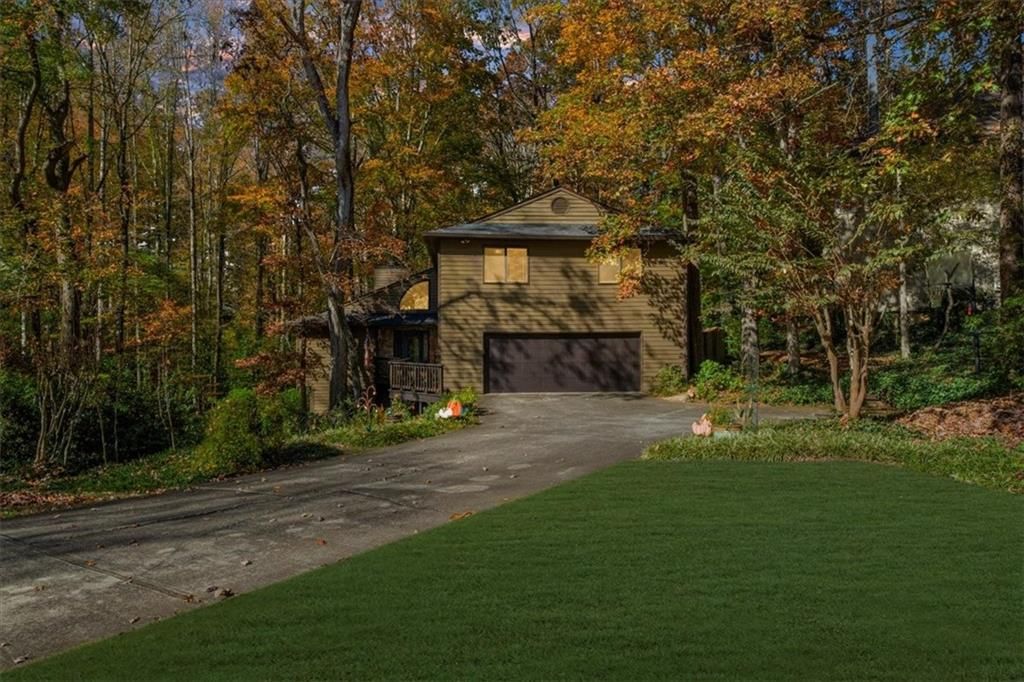 4274 Loch Highland NE Parkway, Roswell, GA 30075