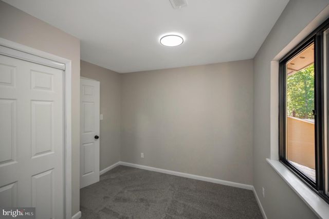 420 BIRDIE RD, Locust Grove, VA 22508