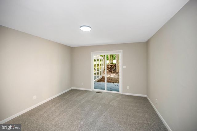 420 BIRDIE RD, Locust Grove, VA 22508