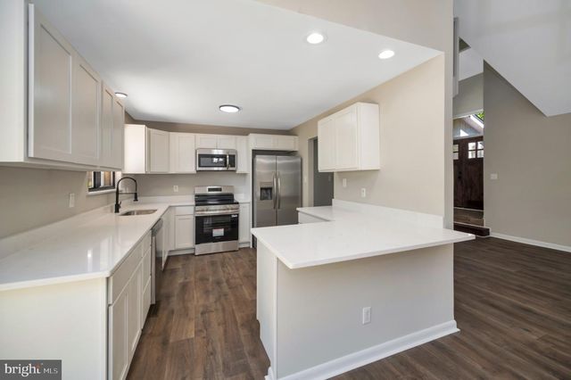 420 BIRDIE RD, Locust Grove, VA 22508