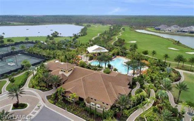 9365 Pocida CT 102, Naples, FL 34119