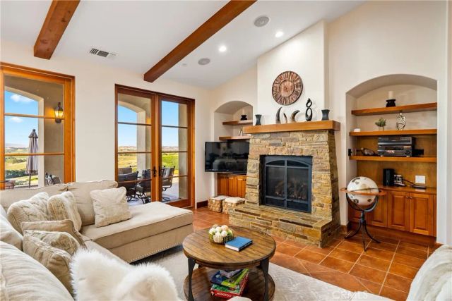 4550 Almond, Templeton, CA 93465