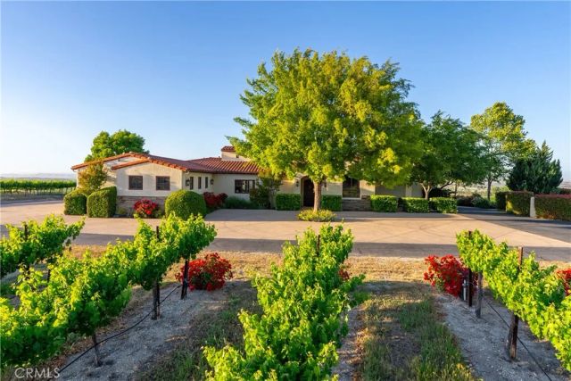 4550 Almond, Templeton, CA 93465
