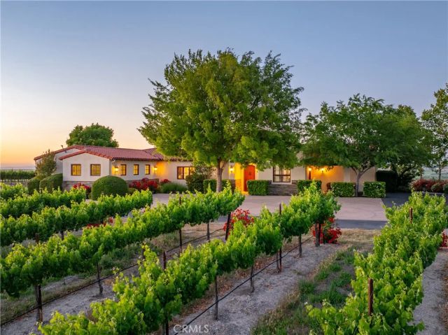 4550 Almond, Templeton, CA 93465