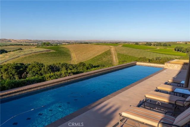 4550 Almond, Templeton, CA 93465