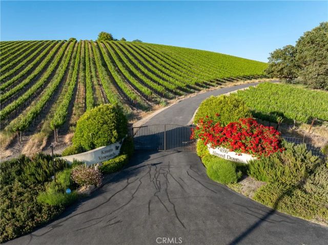 4550 Almond, Templeton, CA 93465