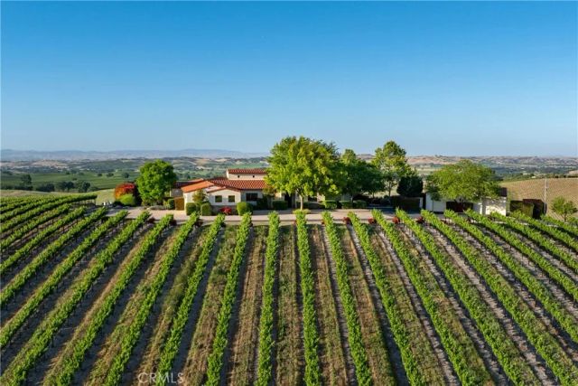 4550 Almond, Templeton, CA 93465