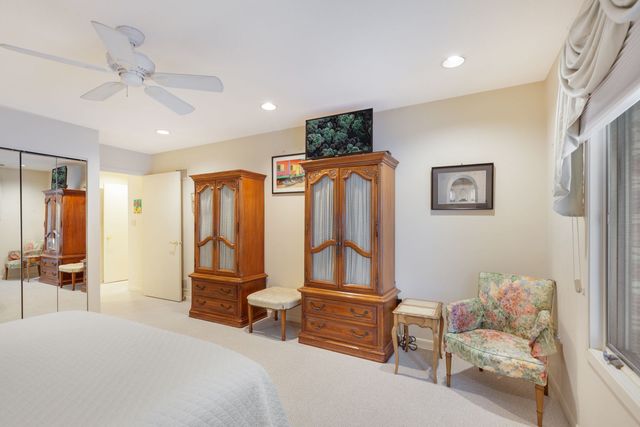 232 Arrowwood Drive, Northbrook, IL 60062