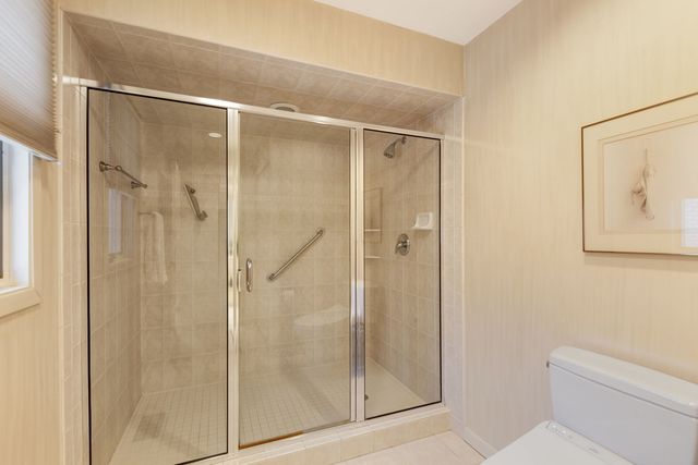 232 Arrowwood Drive, Northbrook, IL 60062