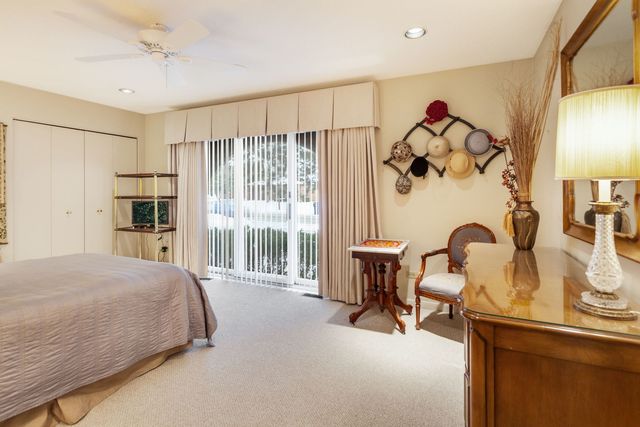 232 Arrowwood Drive, Northbrook, IL 60062