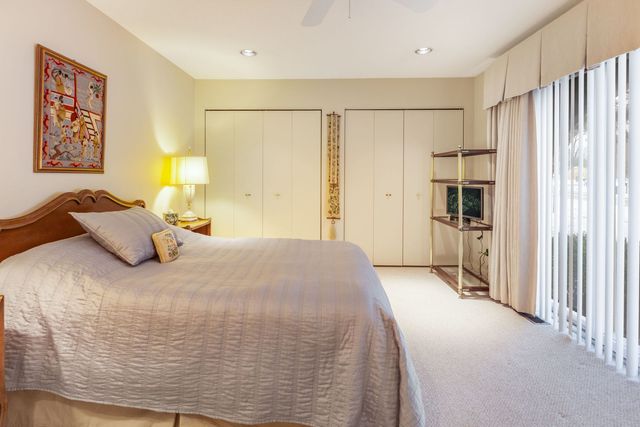 232 Arrowwood Drive, Northbrook, IL 60062