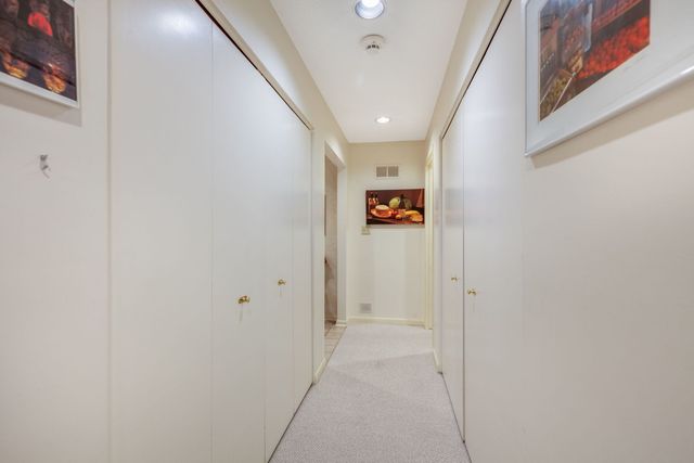 232 Arrowwood Drive, Northbrook, IL 60062