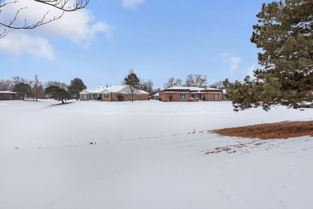 232 Arrowwood Drive, Northbrook, IL 60062