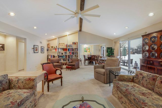 232 Arrowwood Drive, Northbrook, IL 60062