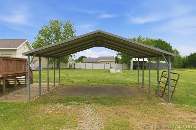 7195 Hectorville Road, Mounds, OK 74047
