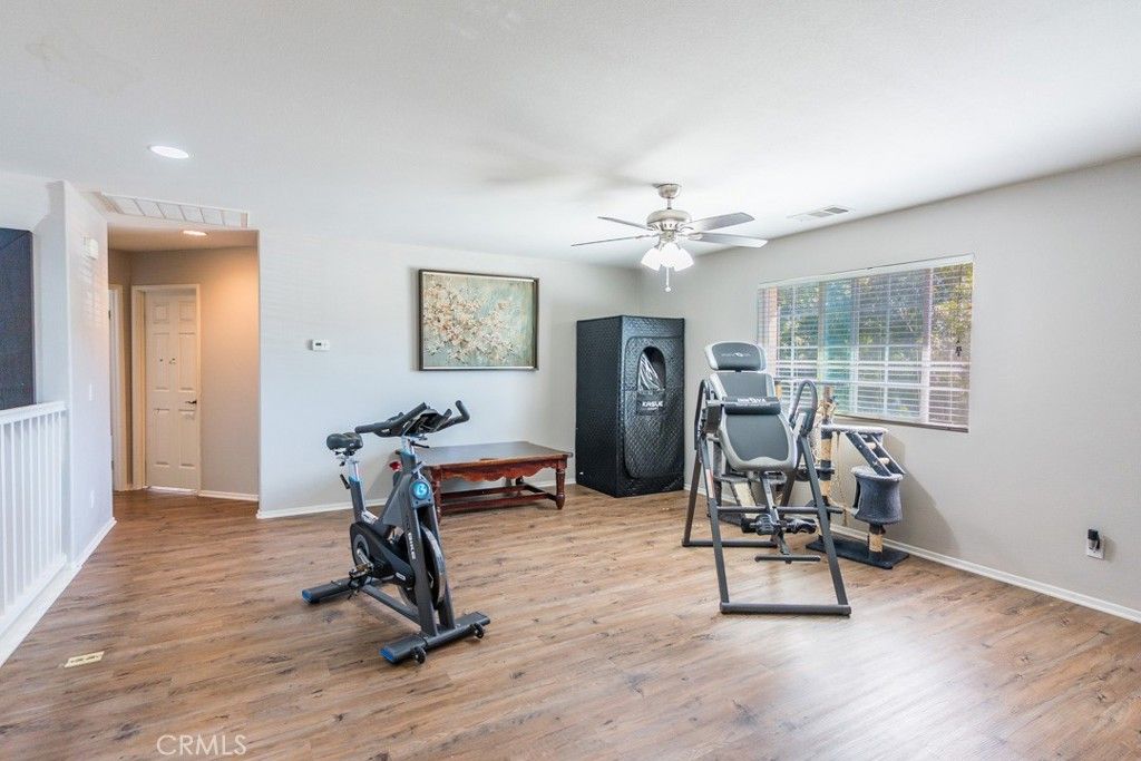 Image 14 of property listing at 2415 Foxtail, Palmdale, CA 93551