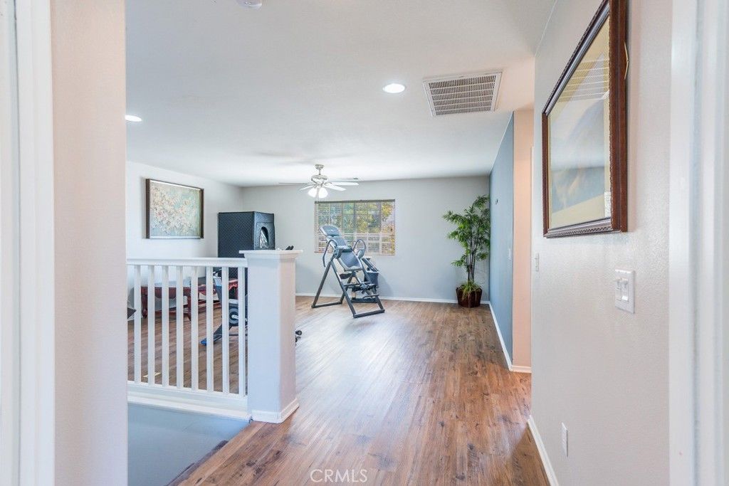 Image 32 of property listing at 2415 Foxtail, Palmdale, CA 93551