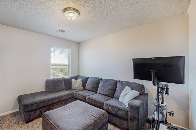 4843 Blackburn Road NE, Rio Rancho, NM 87144