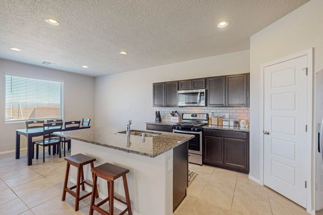 4843 Blackburn Road NE, Rio Rancho, NM 87144