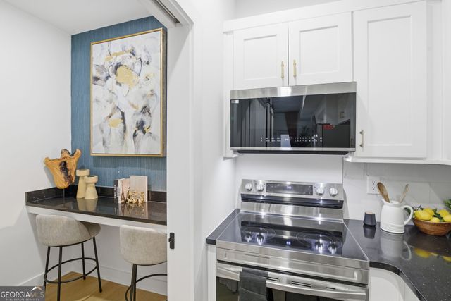 6305 Shannon Parkway UNIT 207, Union City, GA 30291